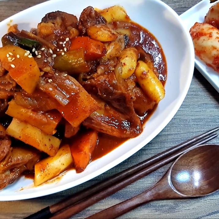 韓国うちご飯!鶏肉のピリ辛煮込み タッポックムタン